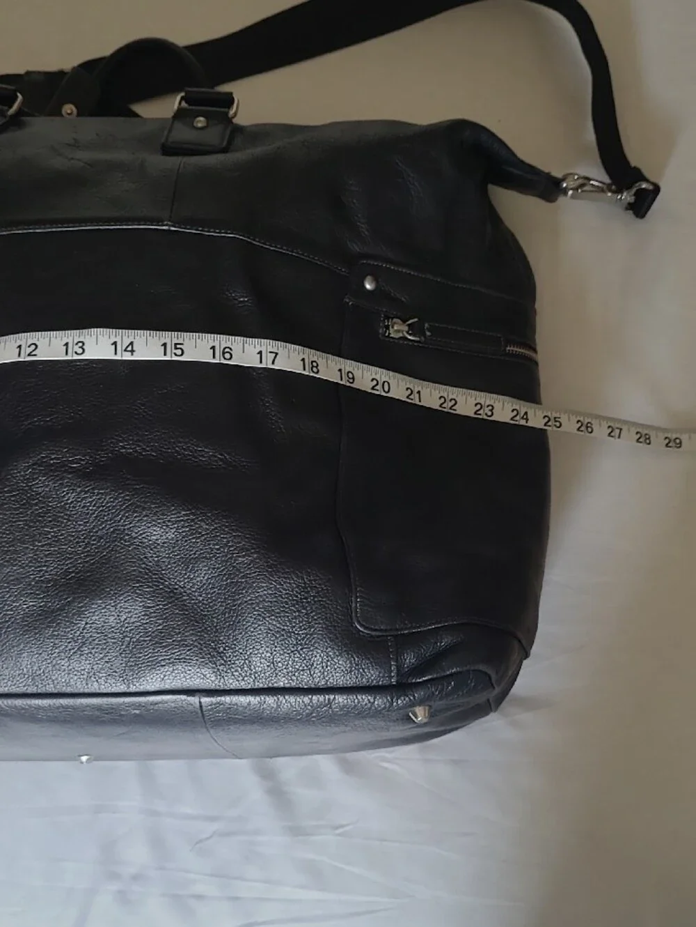 Heyraud Black Leather Duffel Weekender Bag. Shoulder Strap Large Travel Gym